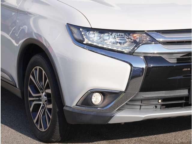 �y�k�d�c�w�b�h���C�g�z���V����ԑ��s�����ǍD�Ȏ��E���m�ۂ����S���ĉ^�]�ł��鍂�P�x�k�d�c�w�b�h���C�g�𑕔��B���邢��ɓ_�����x����������d�͂��}�����Ă��܂��B