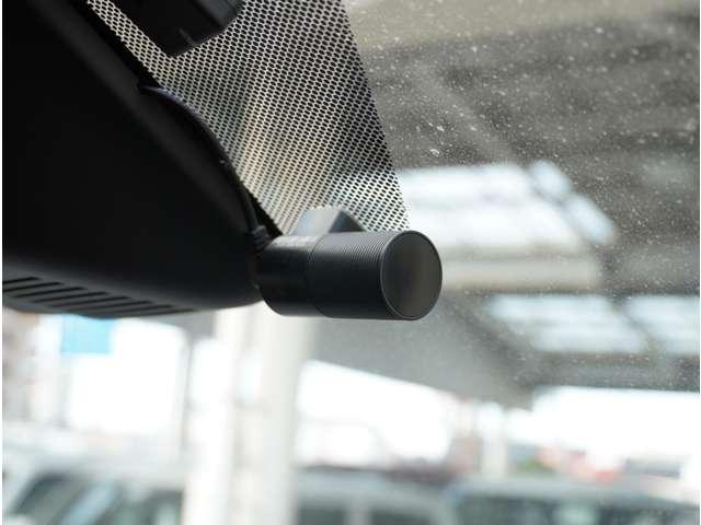 �y�O���h���C�u���R�[�_�[�z���S�E���S�ȃJ�[���C�t�ɕK�{�̃h���C�u���R�[�_�[�𑕔��B������^�]�⎖�̂ɑ��������ۂ̏󋵂��f���ŋL�^���A����̃��X�N�ɔ����܂��B