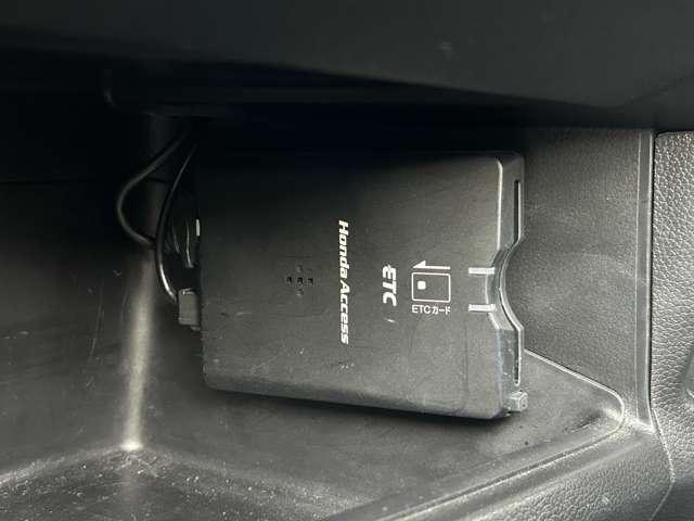 N-ONE プレミアム ツアラー・Lパッケージ バックカメラ ETC ツートンカラー サイドSRS ターボエンジン オートクルーズ キ-フリ- VSA ETC車載器 パワーウインドウ 助手席エアバッグ SRS オートエアコン ABS アルミホイール(15枚目)