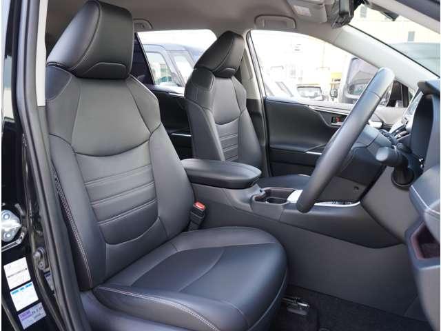 ＲＡＶ４ Ｇ　Ｔ－Ｃｏｎｎｅｃｔナビ　バックカメラ　ＥＴＣ　シ－トヒ－タ－　Ｒカメラ　衝突軽減Ｂ　ＥＴＣ搭載　クリソナ　アルミ　クルーズＣ　ナビＴＶ　ＥＳＣ　フルセグテレビ　パワーステアリング　キーフリー　エアコン（8枚目）