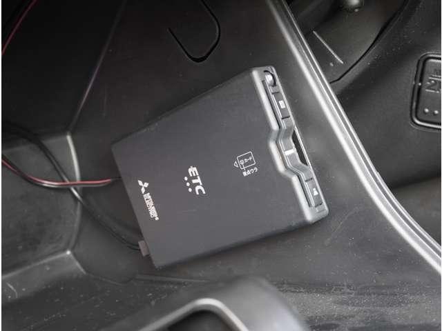 ハスラー Ｊスタイルターボ　純正ナビ　全方位カメラ　前後ドラレコ　Ｗエアバッグ　運転席エアバッグ　盗難防止装置　メモリナビ　パワーウインドウ　スマキー　ＡＢＳ　パワーステアリング　フルオートエアコン　ＥＳＰ　ＡＷ　ＥＴＣ付（11枚目）