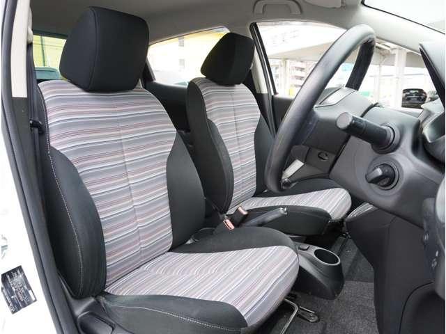 �C���p�l���̉摜�ƂȂ�܂��B�ԗ��]���؂ɂă_�b�V���{�[�h�̂�ՂȂǁA�O���[�U�[�l���i�r�܂����[�_�[�Ȃǎ��t������Ă����ԗ����������܂��B�]���؂ɂĂ��m�F���������Ԋm�F�������߂����Ē����܂��B