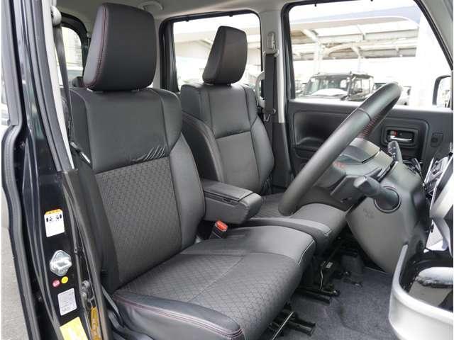 スペーシアカスタム ハイブリッドＸＳターボ　純正ナビ　全周囲カメラ　ＥＴＣ　キーフリーキー　サイドカメラ　クリアナンスソナー　パワーウィンドウ　パワーステアリング　フルフラット　ＥＴＣ付き　カーテンエアバッグ　バックカメラ付き　シ－トヒ－タ－（9枚目）