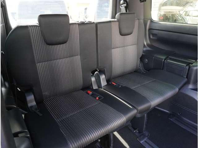 ヴォクシー ＺＳ　煌ＩＩ　三菱認定保証　バックカメラ　ＥＴＣ　コーナーセンサ　スマートキープッシュスタート　両側パワ－スライドドア　バックモニタ　記録簿付き　ＥＴＣ車載器　サイドエアバッグ　セキュリティアラーム　ＡＵＸ　ＶＳＣ（10枚目）