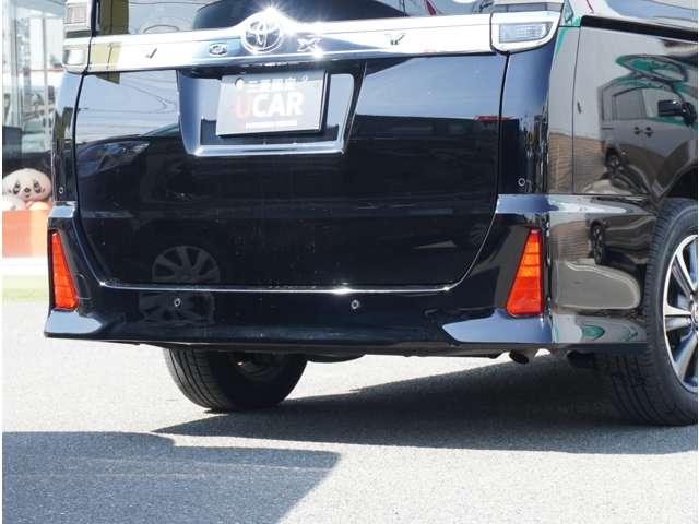 ヴォクシー ＺＳ　煌ＩＩ　三菱認定保証　バックカメラ　ＥＴＣ　コーナーセンサ　スマートキープッシュスタート　両側パワ－スライドドア　バックモニタ　記録簿付き　ＥＴＣ車載器　サイドエアバッグ　セキュリティアラーム　ＡＵＸ　ＶＳＣ（17枚目）