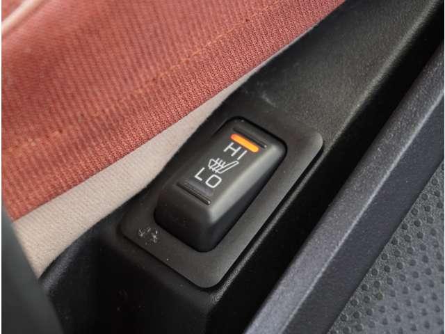 �y����h���C�u���R�[�_�[�z���S�E���S�ȃJ�[���C�t�ɕK�{�̃h���C�u���R�[�_�[�𑕔��B������^�]�⎖�̂ɑ��������ۂ̏󋵂��f���ŋL�^���A����̃��X�N�ɔ����܂��B