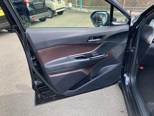 C-HR G 三菱認定UCARフルセグナビバックカメラETC クリソナー TSS シートヒータ アイドルストップ バックモニタ イモビライザー ナビ&TV ETC付 キーフリーシステム スマキー 横滑り防止機能(28枚目)