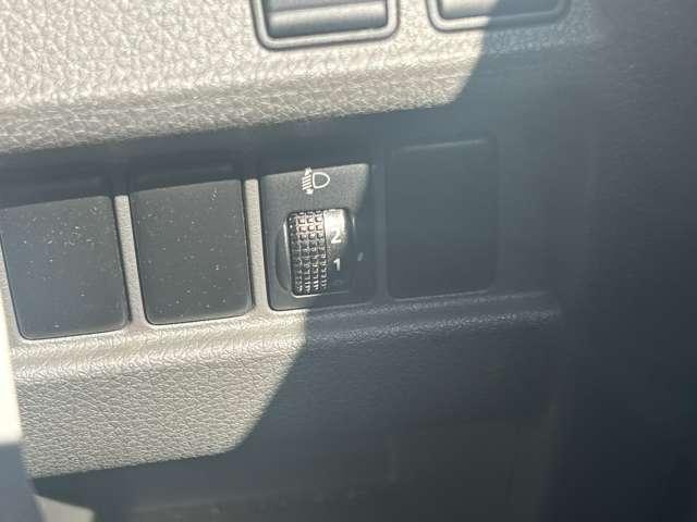 ＮＶ３５０キャラバンバン ロングＤＸ　ワンセグナビ　バックカメラ　ＥＴＣ付　ブレーキサポート　メモリナビ　両側スライドＤ　ワンオ－ナ－車　整備記録簿　ＤＶＤ再生可能　キーレスリモコン　パワーウインド　横滑り防止装置　ワンセグ　ＥＴＣ車載器（20枚目）