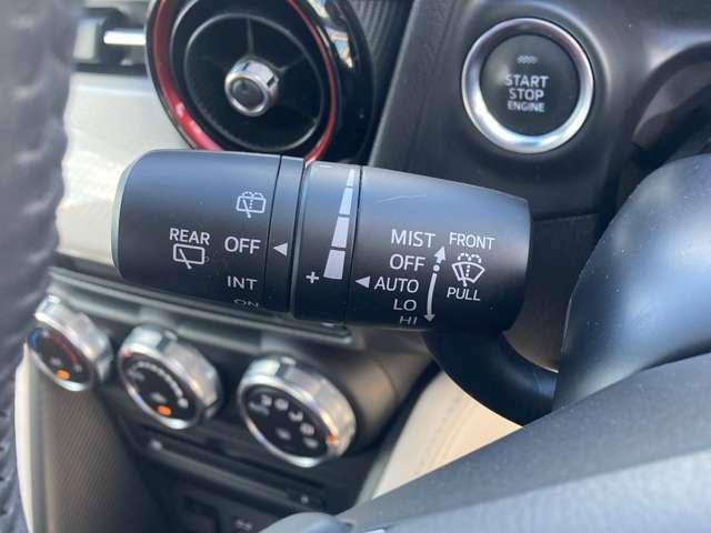 デミオ １３Ｓノーブルクリムゾン　三菱認定保証　純正ナビ　バックカメラ　アルミホイール　フルセグ　エアバック　メモリーナビ　ＤＶＤ再生　衝突被害軽減システム　キーレス　ナビＴＶ　スマートキー　ＬＥＤヘッドランプ　アイドリングストップ（11枚目）