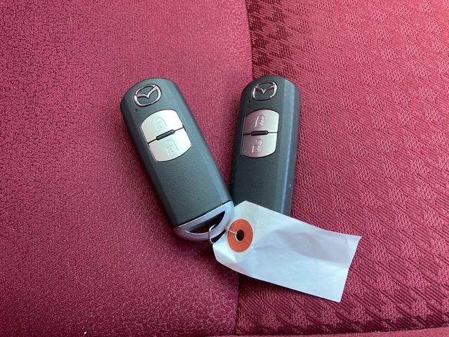 デミオ １３Ｓノーブルクリムゾン　三菱認定保証　純正ナビ　バックカメラ　アルミホイール　フルセグ　エアバック　メモリーナビ　ＤＶＤ再生　衝突被害軽減システム　キーレス　ナビＴＶ　スマートキー　ＬＥＤヘッドランプ　アイドリングストップ（23枚目）