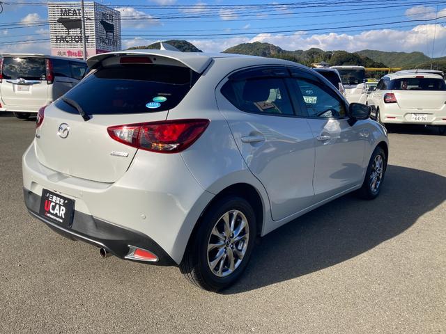 デミオ １３Ｓノーブルクリムゾン　三菱認定保証　純正ナビ　バックカメラ　アルミホイール　フルセグ　エアバック　メモリーナビ　ＤＶＤ再生　衝突被害軽減システム　キーレス　ナビＴＶ　スマートキー　ＬＥＤヘッドランプ　アイドリングストップ（34枚目）