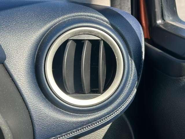 ｅＫクロス Ｔ　三菱認定保証　純正９インチナビ　ターボ　前後ソナー　前席シートヒーター　ナビＴＶ　インテリキー　ターボ　盗難防止装置　ベンチシート　ＡＢＳ　カーテンエアバック　オートエアコン　横滑り防止装置　アルミ（18枚目）