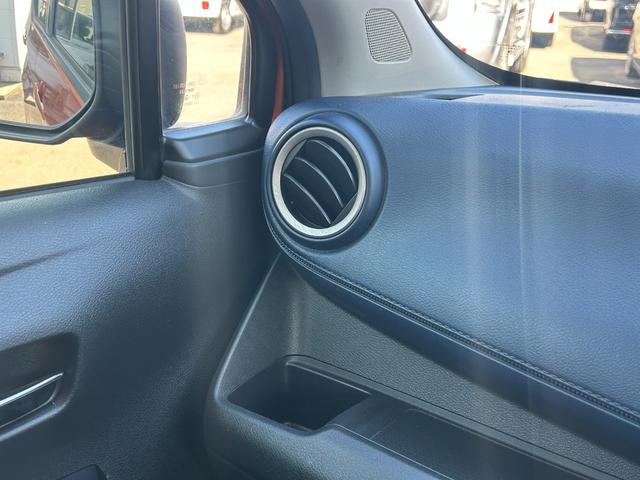 ｅＫクロス Ｔ　三菱認定保証　純正９インチナビ　ターボ　前後ソナー　前席シートヒーター　ナビＴＶ　インテリキー　ターボ　盗難防止装置　ベンチシート　ＡＢＳ　カーテンエアバック　オートエアコン　横滑り防止装置　アルミ（40枚目）