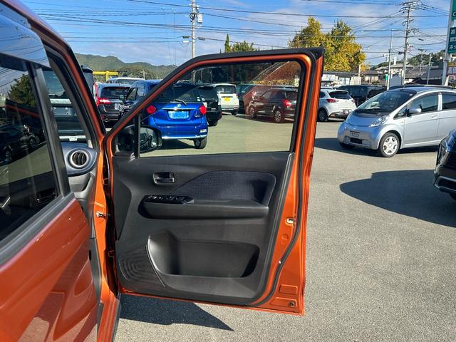 ｅＫクロス Ｔ　三菱認定保証　純正９インチナビ　ターボ　前後ソナー　前席シートヒーター　ナビＴＶ　インテリキー　ターボ　盗難防止装置　ベンチシート　ＡＢＳ　カーテンエアバック　オートエアコン　横滑り防止装置　アルミ（42枚目）