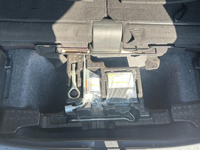 ｅＫクロス Ｔ　三菱認定保証　純正９インチナビ　ターボ　前後ソナー　前席シートヒーター　ナビＴＶ　インテリキー　ターボ　盗難防止装置　ベンチシート　ＡＢＳ　カーテンエアバック　オートエアコン　横滑り防止装置　アルミ（43枚目）