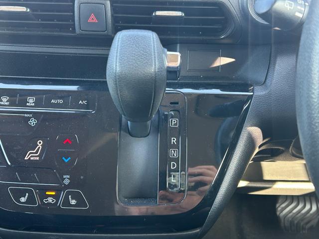 ｅＫクロス Ｔ　三菱認定保証　純正９インチナビ　ターボ　前後ソナー　前席シートヒーター　ナビＴＶ　インテリキー　ターボ　盗難防止装置　ベンチシート　ＡＢＳ　カーテンエアバック　オートエアコン　横滑り防止装置　アルミ（49枚目）