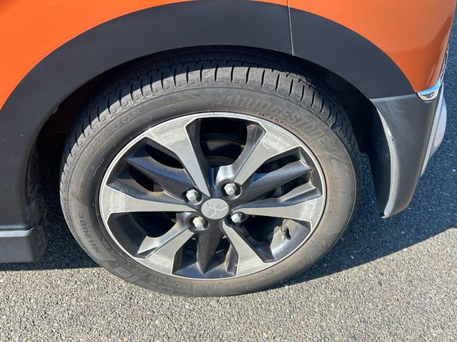 ｅＫクロス Ｔ　三菱認定保証　純正９インチナビ　ターボ　前後ソナー　前席シートヒーター　ナビＴＶ　インテリキー　ターボ　盗難防止装置　ベンチシート　ＡＢＳ　カーテンエアバック　オートエアコン　横滑り防止装置　アルミ（75枚目）