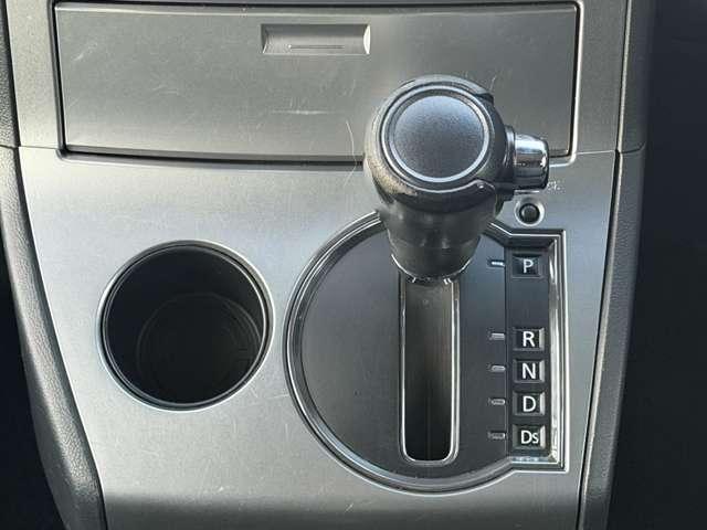 デリカＤ：５ Ｇ　パワーパッケージ　三菱認定ＵＣＡＲ保証フルセグナビバックカメラ　イモビライザー　地デジ　ナビＴＶ　Ｂカメラ　両側電動ＳＤ　オートクルーズコントロール　３列シート　ＥＴＣ　スマートキー　エアコン　パワステ　アルミホイール（11枚目）