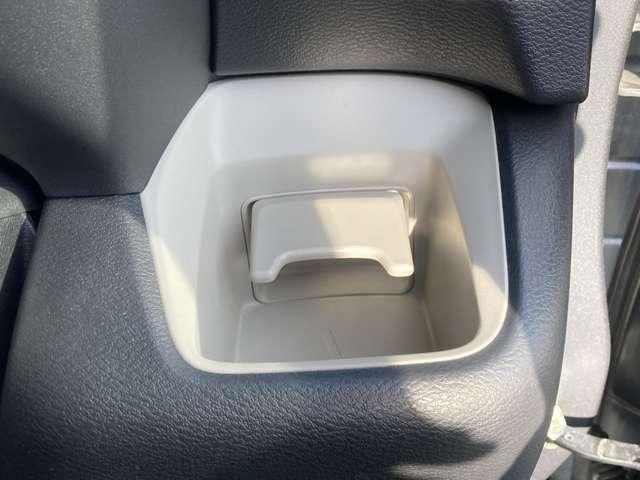 �g���₷���h�����N�z���_�[�t���Ă���܂��B