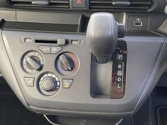 ｅＫワゴン Ｍ　三菱認定保証　純正ＣＤチューナー　踏み間違い防止アシスト　イモビライザー　パワーウィンドウ　Ｐセンサー　マニュアルエアコン　バックカメラ　キーレスエントリー　前席シートヒーター　ＡＳＣ　エアバック（20枚目）