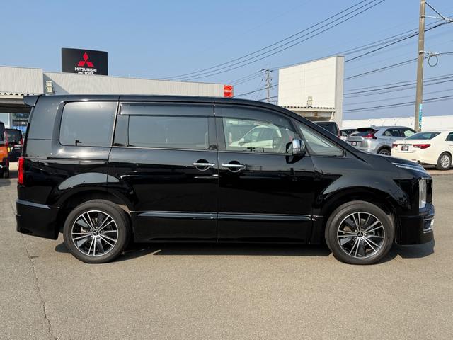 デリカＤ：５ アーバンギア　Ｇ　三菱認定ＵＣＡＲ保証　ワンオーナー　ＥＴＣ車載器　地デジ　盗難防止装置　クルコン　横滑り防止装置　バックカメラ　衝突軽減ブレーキ　アイドリングストップ　スマートキー　ナビＴＶ　４ＷＤ　エアバッグ（74枚目）