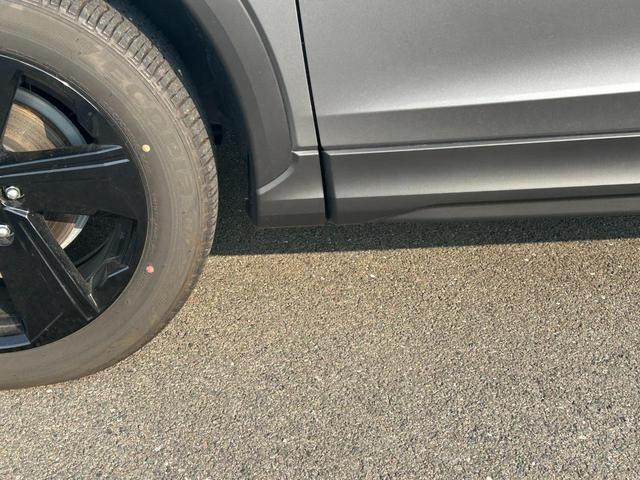 エクリプスクロスＰＨＥＶ ブラックエディション　三菱認定プレミアム保証　フルセグナビ　地デジ　衝突軽減　クルーズコントロール　フルオートエアコン　電動Ｒゲート　サイドエアバッグ　運転席パワーシート　スマートキー　４ＷＤ　シートヒーター　ＥＴＣ（36枚目）