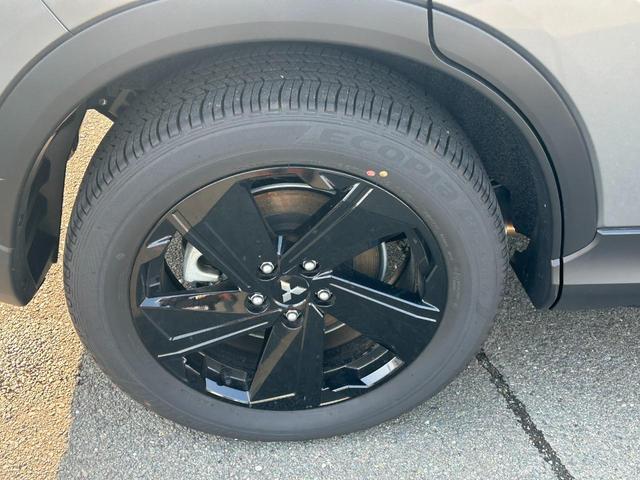 エクリプスクロスＰＨＥＶ ブラックエディション　三菱認定プレミアム保証　フルセグナビ　地デジ　衝突軽減　クルーズコントロール　フルオートエアコン　電動Ｒゲート　サイドエアバッグ　運転席パワーシート　スマートキー　４ＷＤ　シートヒーター　ＥＴＣ（68枚目）