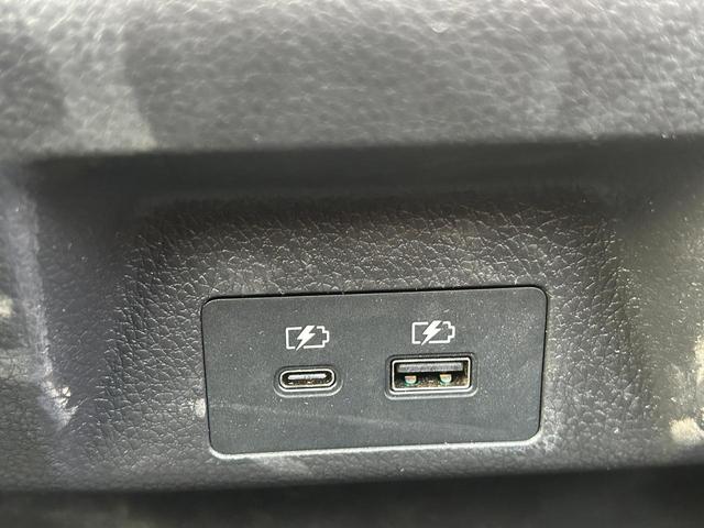 エクリプスクロスＰＨＥＶ ブラックエディション　三菱認定プレミアム保証　フルセグナビ　地デジ　衝突軽減　クルーズコントロール　フルオートエアコン　電動Ｒゲート　サイドエアバッグ　運転席パワーシート　スマートキー　４ＷＤ　シートヒーター　ＥＴＣ（77枚目）