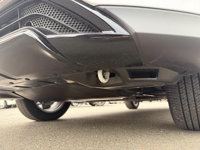 エクリプスクロスPHEV ブラックエディション 三菱認定プレミアム保証 フルセグナビ 地デジ 衝突軽減 クルーズコントロール フルオートエアコン 電動Rゲート サイドエアバッグ 運転席パワーシート スマートキー 4WD シートヒーター ETC(38枚目)