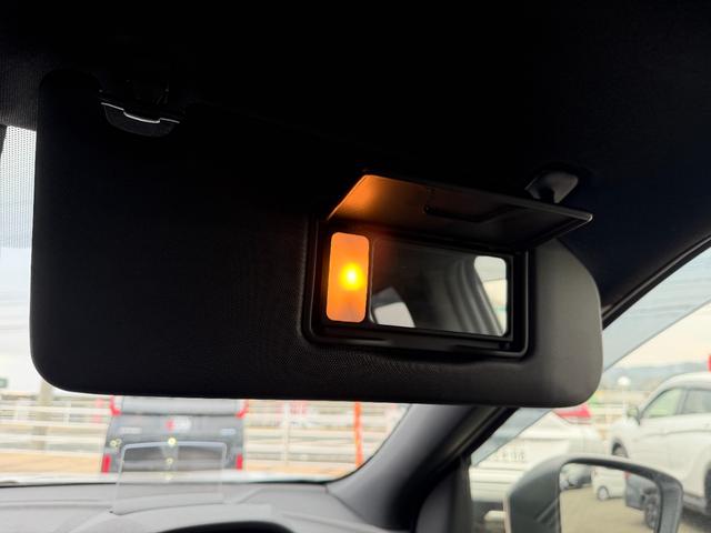 エクリプスクロスPHEV ブラックエディション 三菱認定プレミアム保証 フルセグナビ 地デジ 衝突軽減 クルーズコントロール フルオートエアコン 電動Rゲート サイドエアバッグ 運転席パワーシート スマートキー 4WD シートヒーター ETC(80枚目)