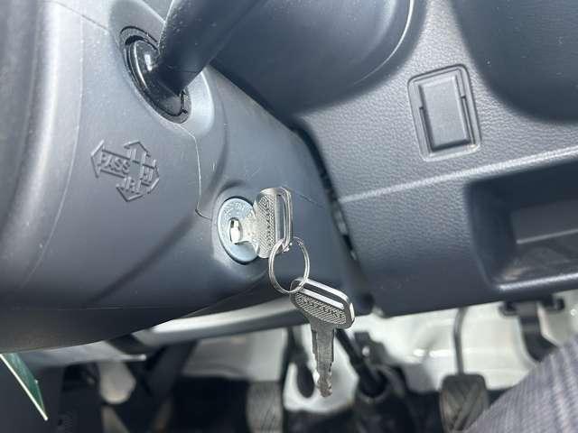 キャリイトラック KC 三菱認定UCAR エアコン・パワステなし ETC車載器 SRS ABS付 運転席助手席エアバッグ(16枚目)