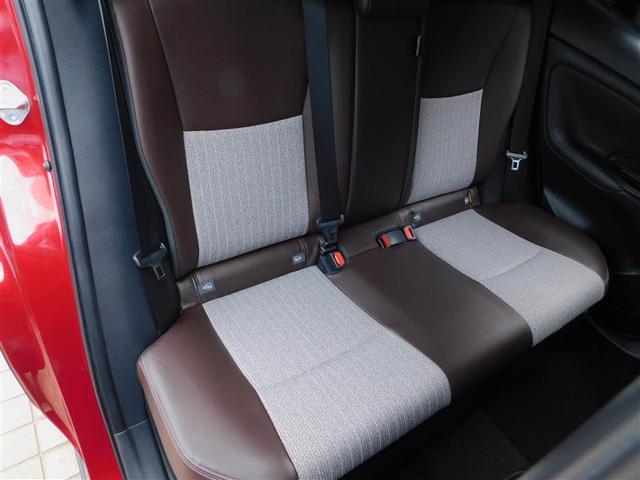 ヤリスクロス ハイブリッドＺ　Ｒカメラ　キーフリー　ヘッドライトＬＥＤ　運転席パワーシート　クルーズコントロール　アルミホイール　パワーステアリング　オートエアコン　盗難防止装置　ドライブレコーダー　ＥＴＣ　エアバッグ　ＡＢＳ（7枚目）