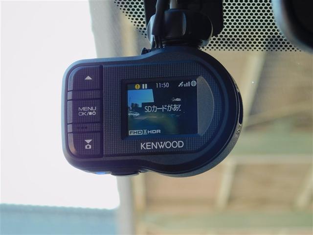 ヴォクシー ハイブリッドＺＳ　煌　Ｗエアコン　ＡＷ　衝突被害軽減　バックモニター　地デジ　オートエアコン　ワンオーナー車　ナビＴＶ　イモビライザー　キーフリー　横滑り防止　３列シート　ドライブレコーダー　ＤＶＤ　メモリーナビ　ＡＢＳ（16枚目）