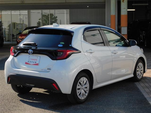 ヤリス ハイブリッドZ PCS 整備記録簿 DVD 地デジ Bカメラ ドラレコ付 LEDランプ スマキー ETC付き テレビ メディアプレイヤー接続 VSC パワステ 1オナ車 クルコン カーテンエアバック キーフリー(3枚目)