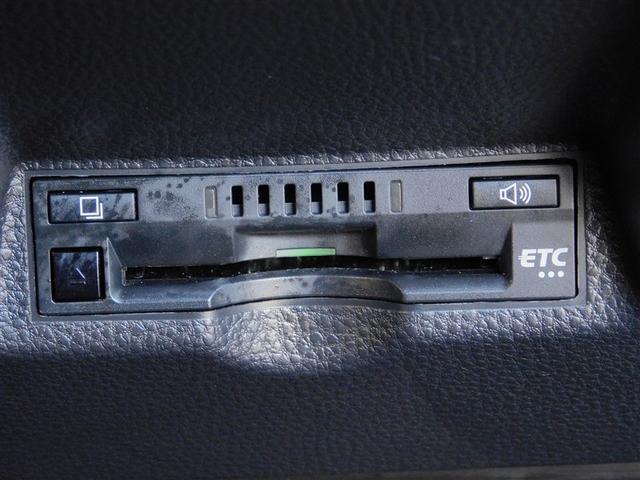 ヤリスクロス ハイブリッドＺ　ドライブレコーダ　インテリジェントキー　アルミホイル　ＬＥＤライト　クルーズコントロール　横滑り防止システム　ＴＶ　電動シ－ト　パワステ　オートエアコン　キーフリー　イモビライザ　ＥＴＣ付き　ＡＢＳ（20枚目）