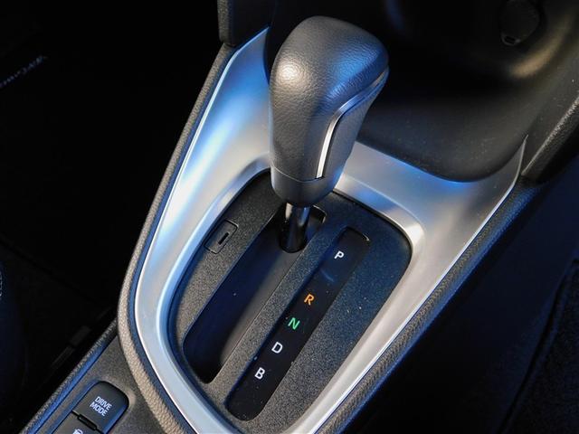 ヤリスクロス ハイブリッドＺ　ドライブレコーダ　インテリジェントキー　アルミホイル　ＬＥＤライト　クルーズコントロール　横滑り防止システム　ＴＶ　電動シ－ト　パワステ　オートエアコン　キーフリー　イモビライザ　ＥＴＣ付き　ＡＢＳ（22枚目）