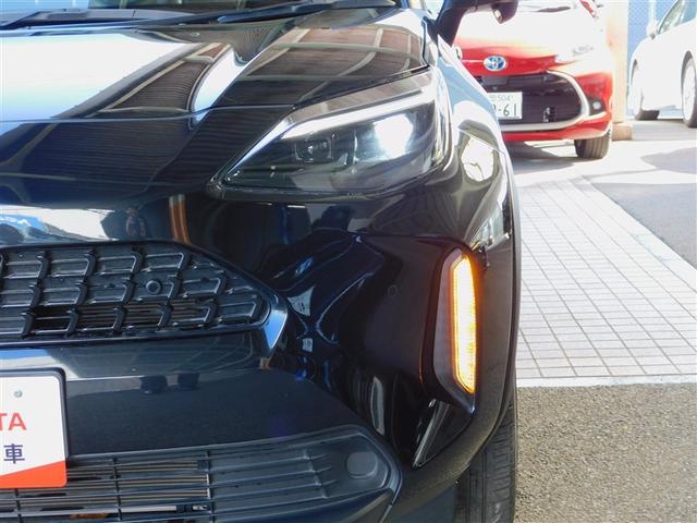 ヤリスクロス ハイブリッドＺ　ドライブレコーダ　インテリジェントキー　アルミホイル　ＬＥＤライト　クルーズコントロール　横滑り防止システム　ＴＶ　電動シ－ト　パワステ　オートエアコン　キーフリー　イモビライザ　ＥＴＣ付き　ＡＢＳ（34枚目）