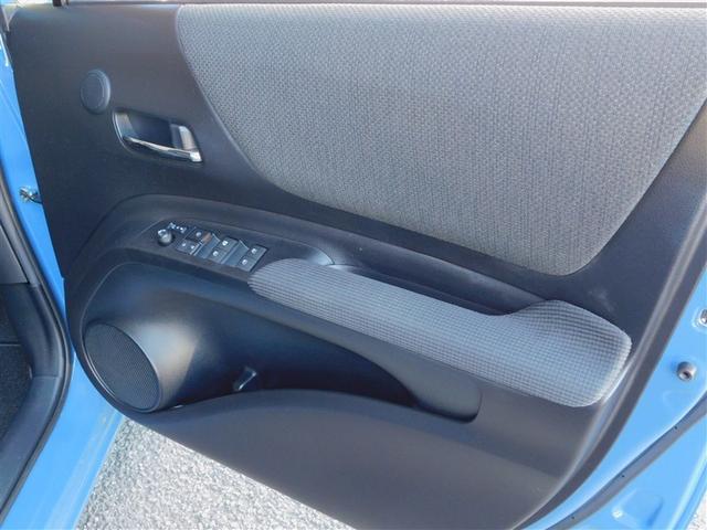 �^�]�ȃh�A�g����