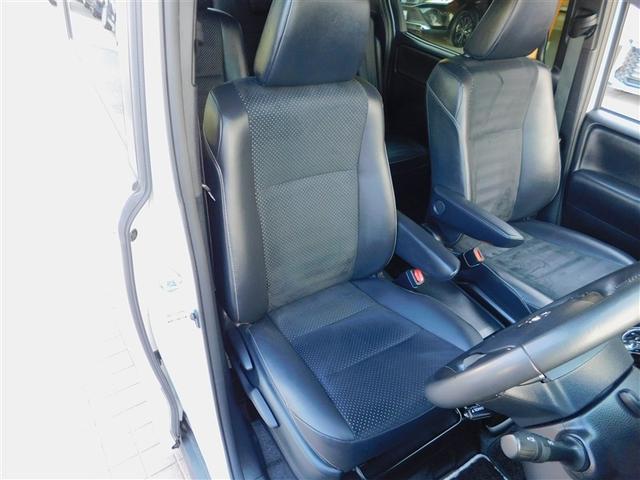 ヴォクシー ハイブリッドＺＳ　煌ＩＩＩ　ドライブレコーダ　地デジＴＶ　リヤカメラ　Ｗエアコン　スマートキー　ミュージックプレイヤー接続可　ＤＶＤ再生可　クルコン　ＶＳＣ　キーレス　アルミホイール　ナビ＆ＴＶ　ＬＥＤヘッドランプ　ＥＴＣ（4枚目）