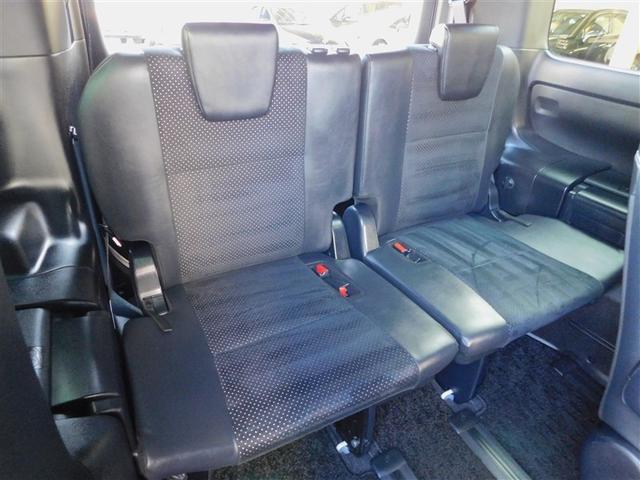 ヴォクシー ハイブリッドＺＳ　煌ＩＩＩ　ドライブレコーダ　地デジＴＶ　リヤカメラ　Ｗエアコン　スマートキー　ミュージックプレイヤー接続可　ＤＶＤ再生可　クルコン　ＶＳＣ　キーレス　アルミホイール　ナビ＆ＴＶ　ＬＥＤヘッドランプ　ＥＴＣ（7枚目）