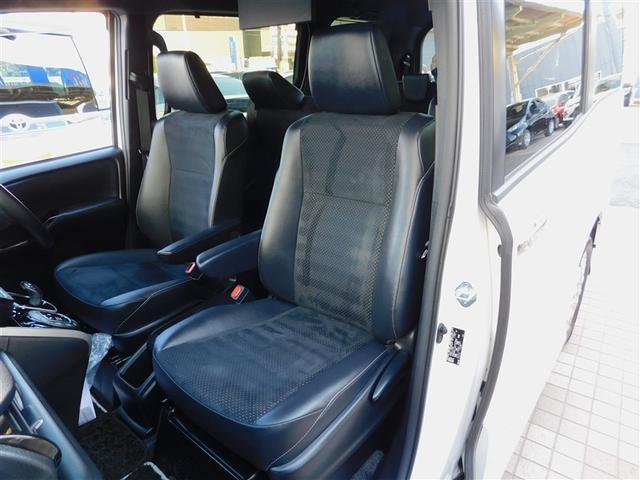 ヴォクシー ハイブリッドＺＳ　煌ＩＩＩ　ドライブレコーダ　地デジＴＶ　リヤカメラ　Ｗエアコン　スマートキー　ミュージックプレイヤー接続可　ＤＶＤ再生可　クルコン　ＶＳＣ　キーレス　アルミホイール　ナビ＆ＴＶ　ＬＥＤヘッドランプ　ＥＴＣ（11枚目）