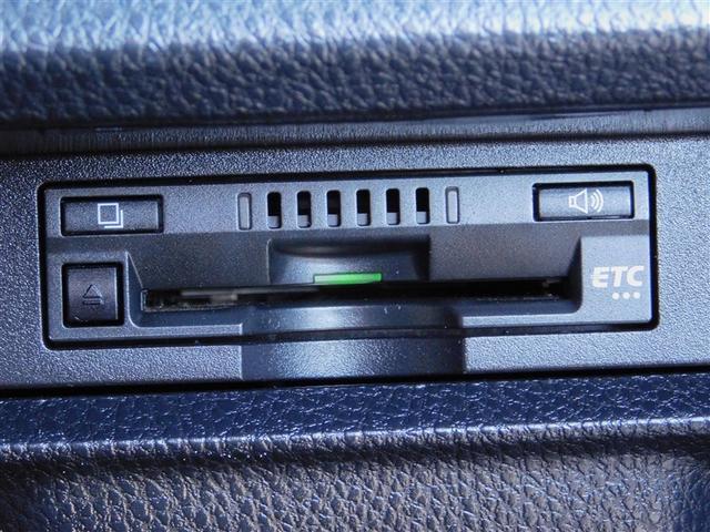 ヴォクシー ハイブリッドＺＳ　煌ＩＩＩ　ドライブレコーダ　地デジＴＶ　リヤカメラ　Ｗエアコン　スマートキー　ミュージックプレイヤー接続可　ＤＶＤ再生可　クルコン　ＶＳＣ　キーレス　アルミホイール　ナビ＆ＴＶ　ＬＥＤヘッドランプ　ＥＴＣ（18枚目）