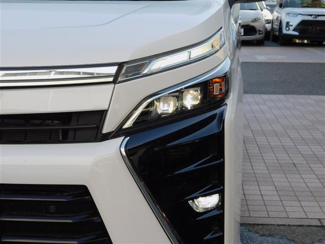 ヴォクシー ハイブリッドＺＳ　煌ＩＩＩ　ドライブレコーダ　地デジＴＶ　リヤカメラ　Ｗエアコン　スマートキー　ミュージックプレイヤー接続可　ＤＶＤ再生可　クルコン　ＶＳＣ　キーレス　アルミホイール　ナビ＆ＴＶ　ＬＥＤヘッドランプ　ＥＴＣ（30枚目）