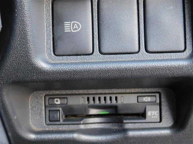 レジアスエースバン ＤＸ　エアバック　キーレスエントリー　ドライブレコーダー　ミュージックプレイヤー接続可　ＡＢＳ　バックカメラ　メモリ－ナビ　ＥＴＣ　イモビ　パワーウィンドウ　パワーステアリング　レーダーブレーキ（14枚目）