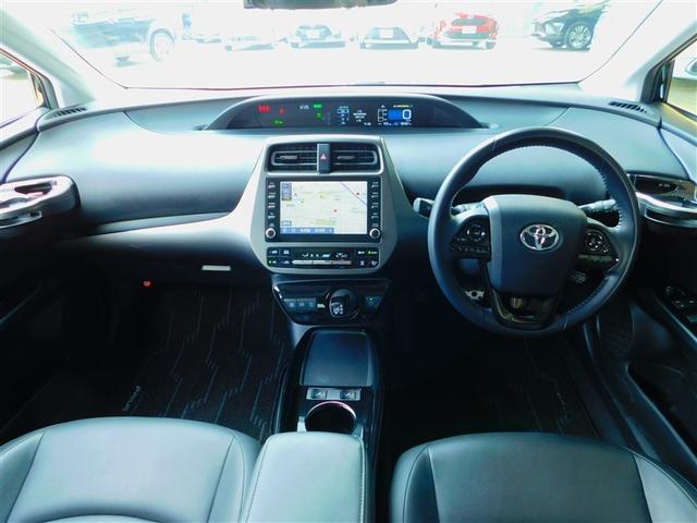 プリウス Ｓツーリングセレクション・ブラックエディション　衝突軽減ブレーキ　ドライブレコーダ　ＬＥＤライト　ＡＣ１００Ｖ電源　フルセグテレビ　ＡＣ　バックガイドモニター　ＥＴＣ装備　イモビ　スマ－トキ－　横滑り防止　ミュージックプレイヤー接続可　ＴＶ　ＡＢＳ（4枚目）