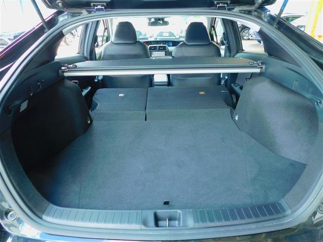 プリウス Ｓツーリングセレクション・ブラックエディション　衝突軽減ブレーキ　ドライブレコーダ　ＬＥＤライト　ＡＣ１００Ｖ電源　フルセグテレビ　ＡＣ　バックガイドモニター　ＥＴＣ装備　イモビ　スマ－トキ－　横滑り防止　ミュージックプレイヤー接続可　ＴＶ　ＡＢＳ（9枚目）