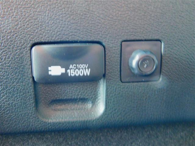 プリウス Ｓツーリングセレクション・ブラックエディション　衝突軽減ブレーキ　ドライブレコーダ　ＬＥＤライト　ＡＣ１００Ｖ電源　フルセグテレビ　ＡＣ　バックガイドモニター　ＥＴＣ装備　イモビ　スマ－トキ－　横滑り防止　ミュージックプレイヤー接続可　ＴＶ　ＡＢＳ（11枚目）