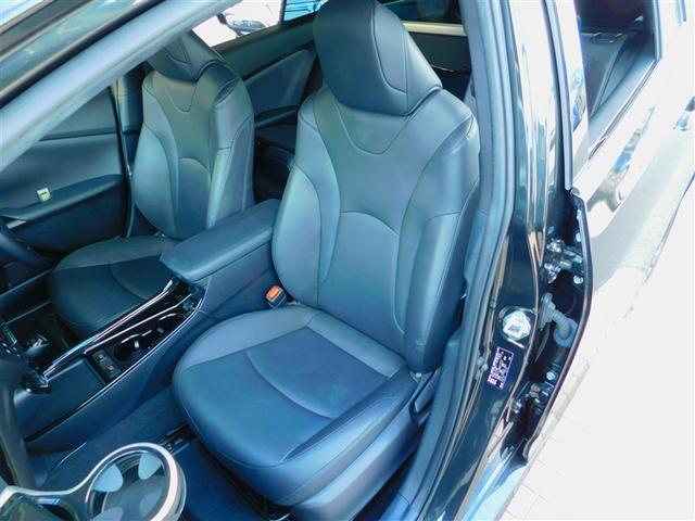 プリウス Ｓツーリングセレクション・ブラックエディション　衝突軽減ブレーキ　ドライブレコーダ　ＬＥＤライト　ＡＣ１００Ｖ電源　フルセグテレビ　ＡＣ　バックガイドモニター　ＥＴＣ装備　イモビ　スマ－トキ－　横滑り防止　ミュージックプレイヤー接続可　ＴＶ　ＡＢＳ（12枚目）