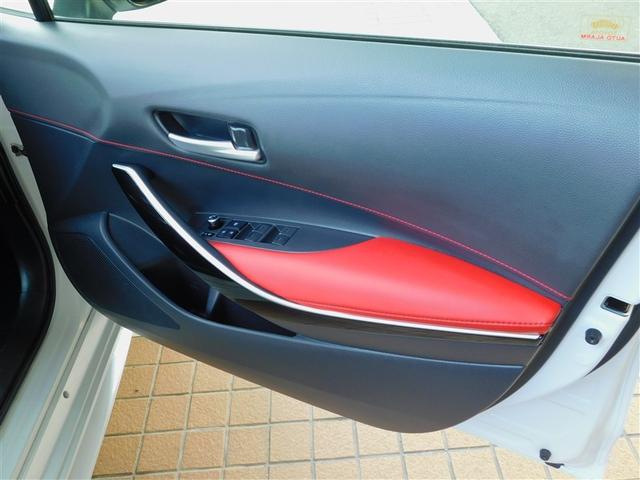 �^�]�ȃh�A�g����