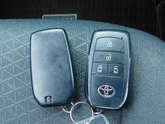 ノア Ｓ－Ｇ　リアクーラー　横滑り防止装置　バックガイドモニター　両側Ｐドア　ワンオーナー車　ＡＡＣ　アルミ　ＥＴＣ車載器　地デジ　ドライブレコーダ　クルコン　キーフリー　ＬＥＤライト　イモビライザー　３列シート（24枚目）